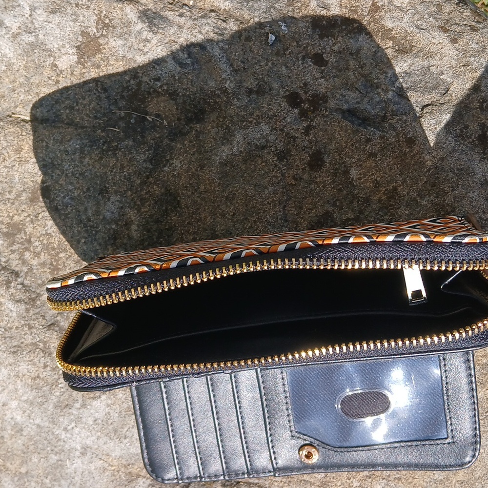 Wallet - Picture 3 of 3
